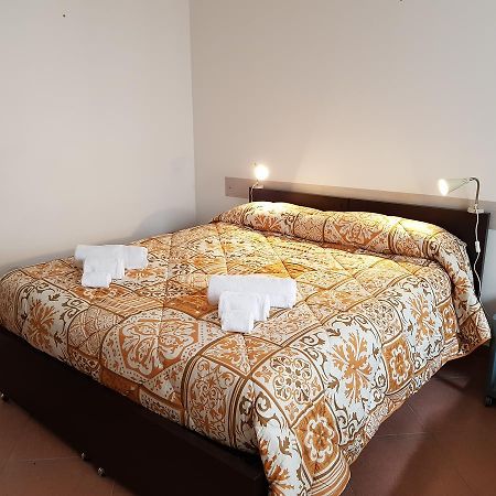 Bed & Breakfast In Centro Vittoria Buitenkant foto